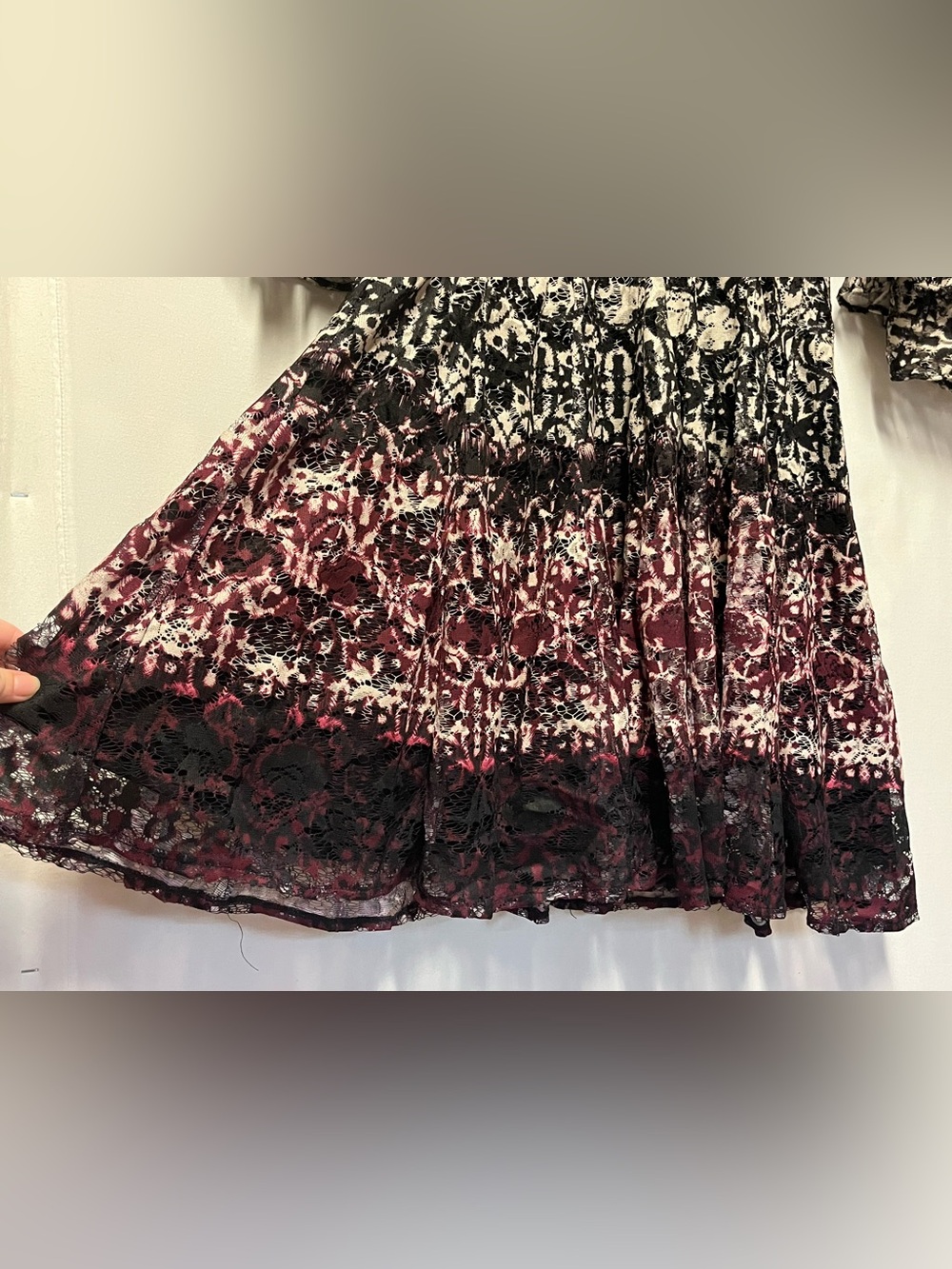 NWT Gabby Skye Lace Overlay Bell Sleeve Dress Black Cream Plum Sz 8 Dark Romance - Picture 5 of 16